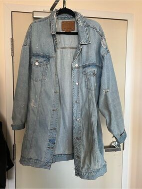 American Eagle Outfitters Light Blue Distressed Oversized Jean Jacket